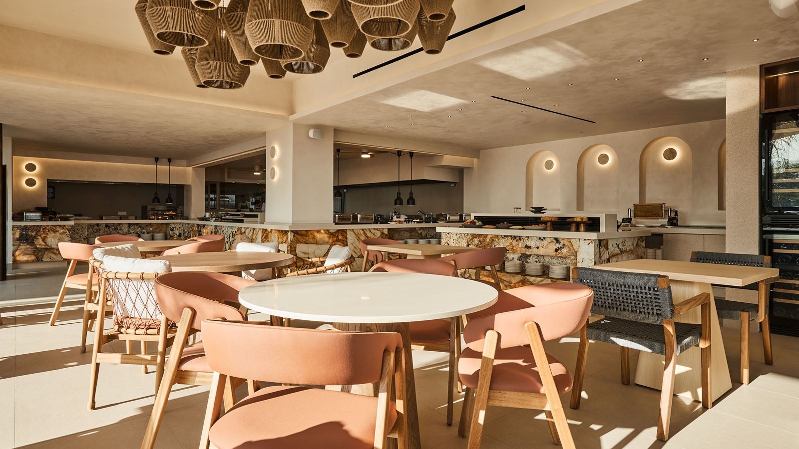 restaurants-main-restaurant