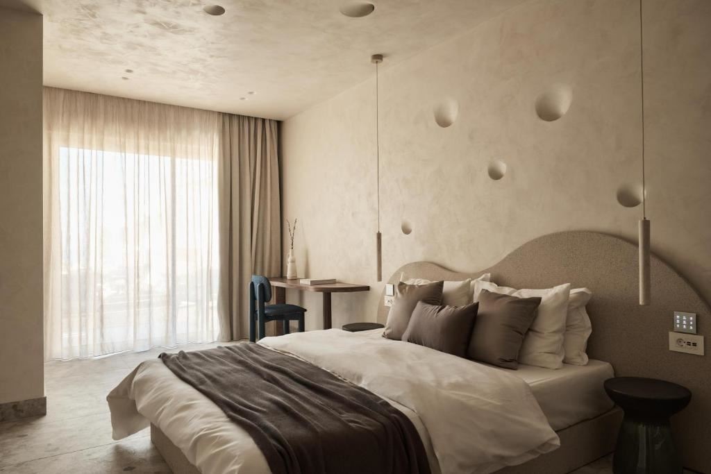 rooms-tranquil-1-bedroom-suite-privatepoolterrace