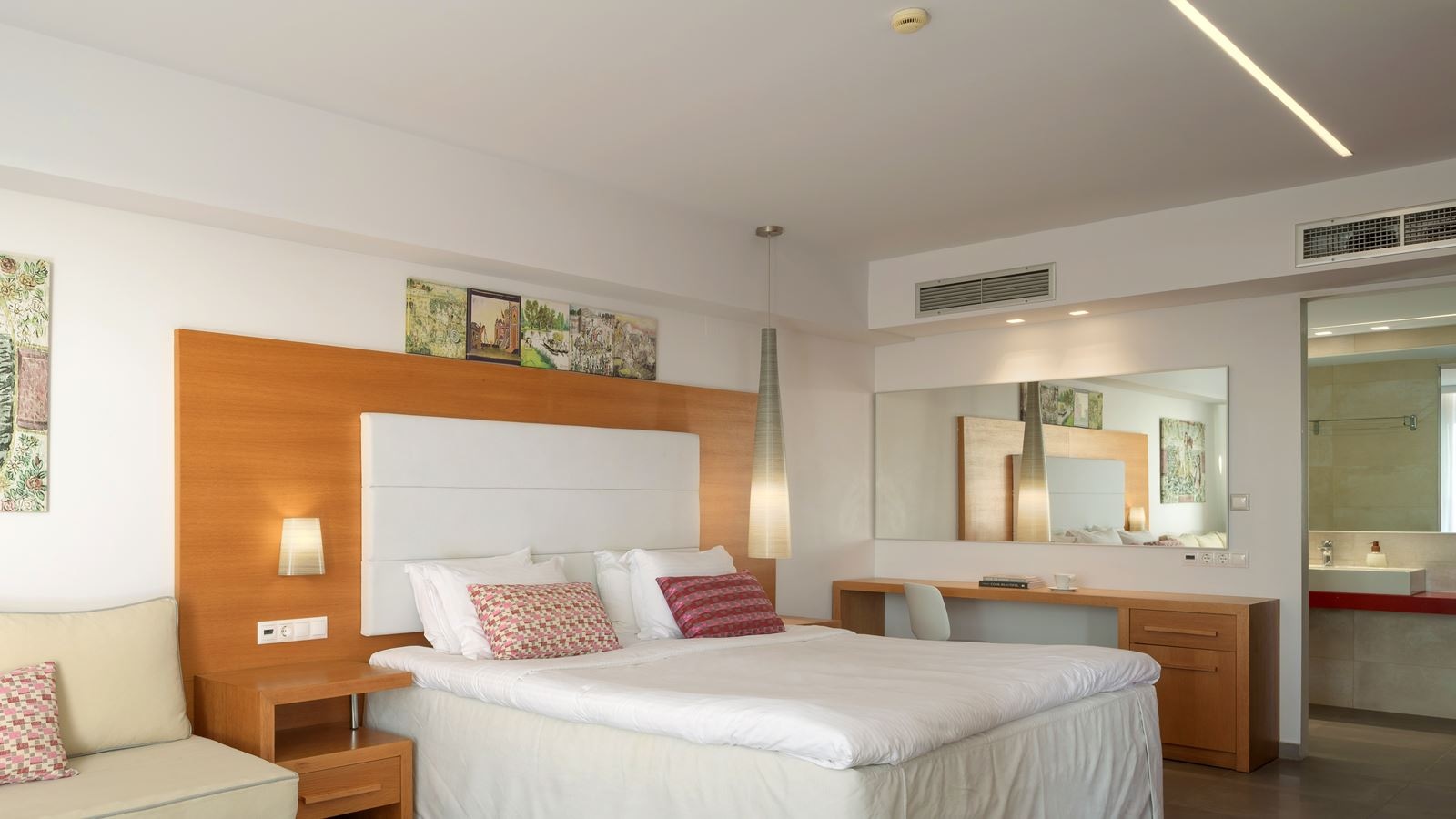 rooms-diamond-suite-beachfront-fsv