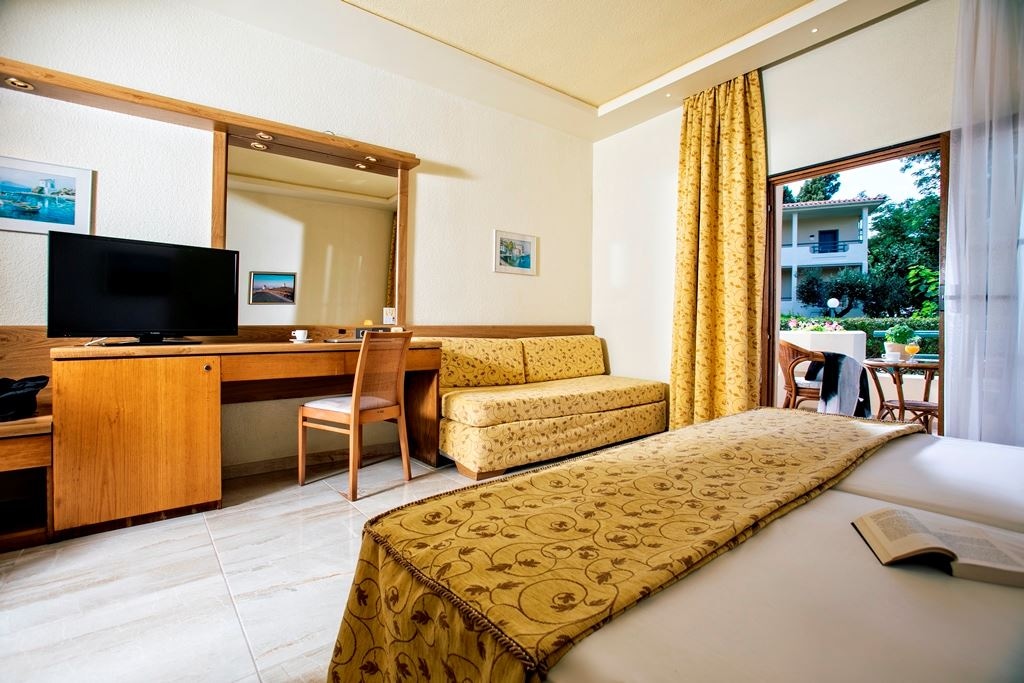 rooms-double-room-garden-view