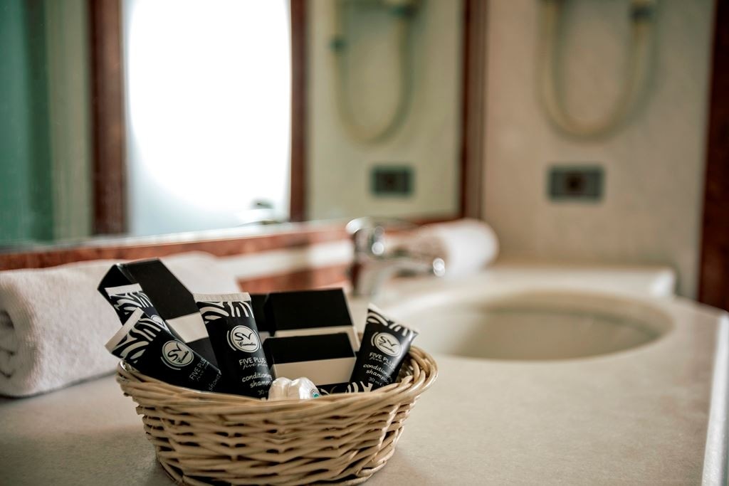 rooms-double-room-garden-view