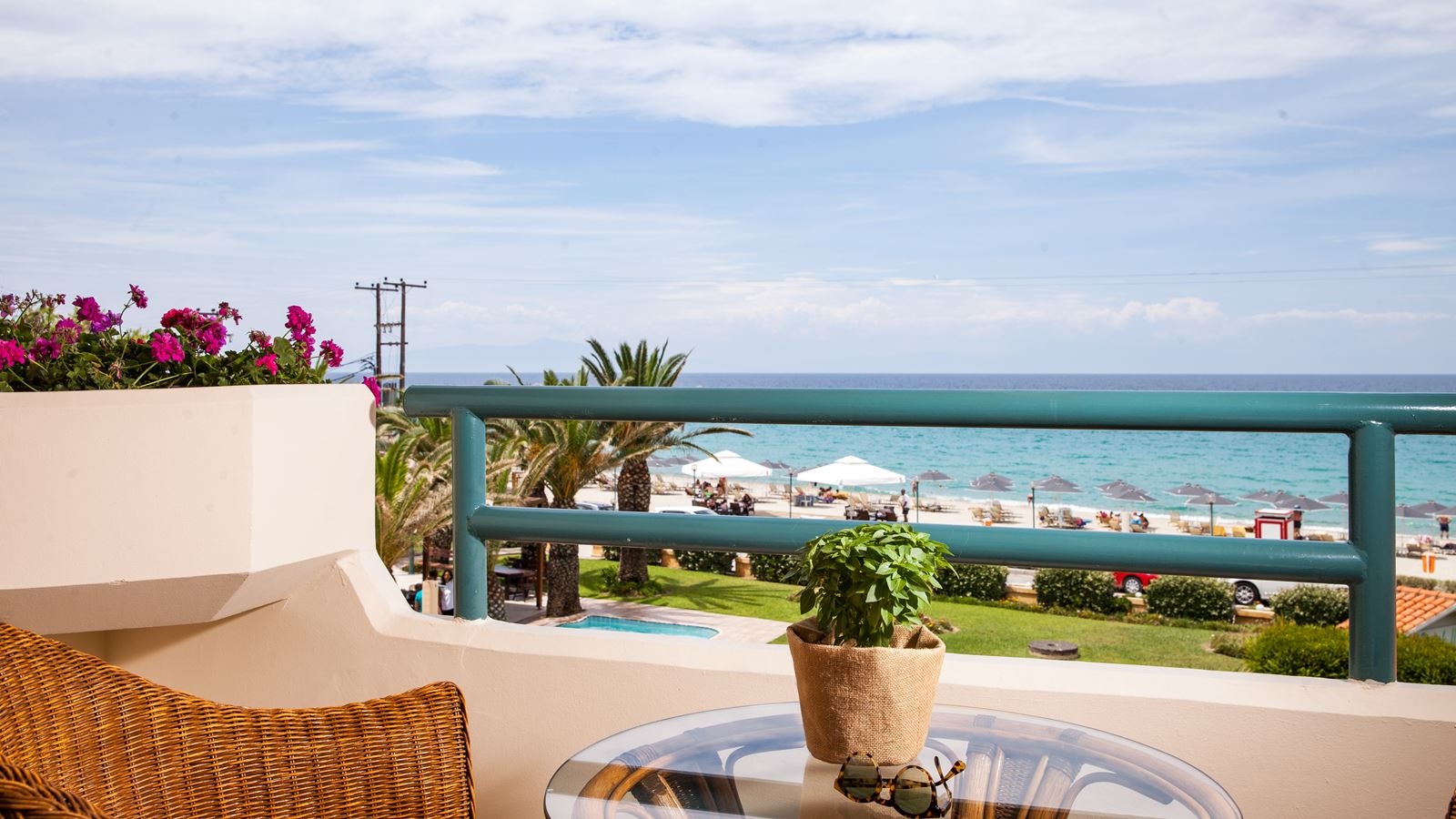 rooms-superior-room-sea-view-bungalow