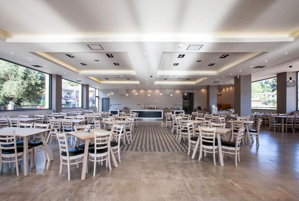 restaurants-restaurants