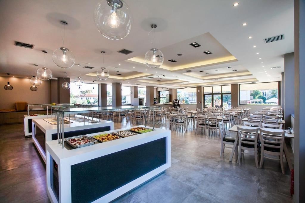 restaurants-restaurants