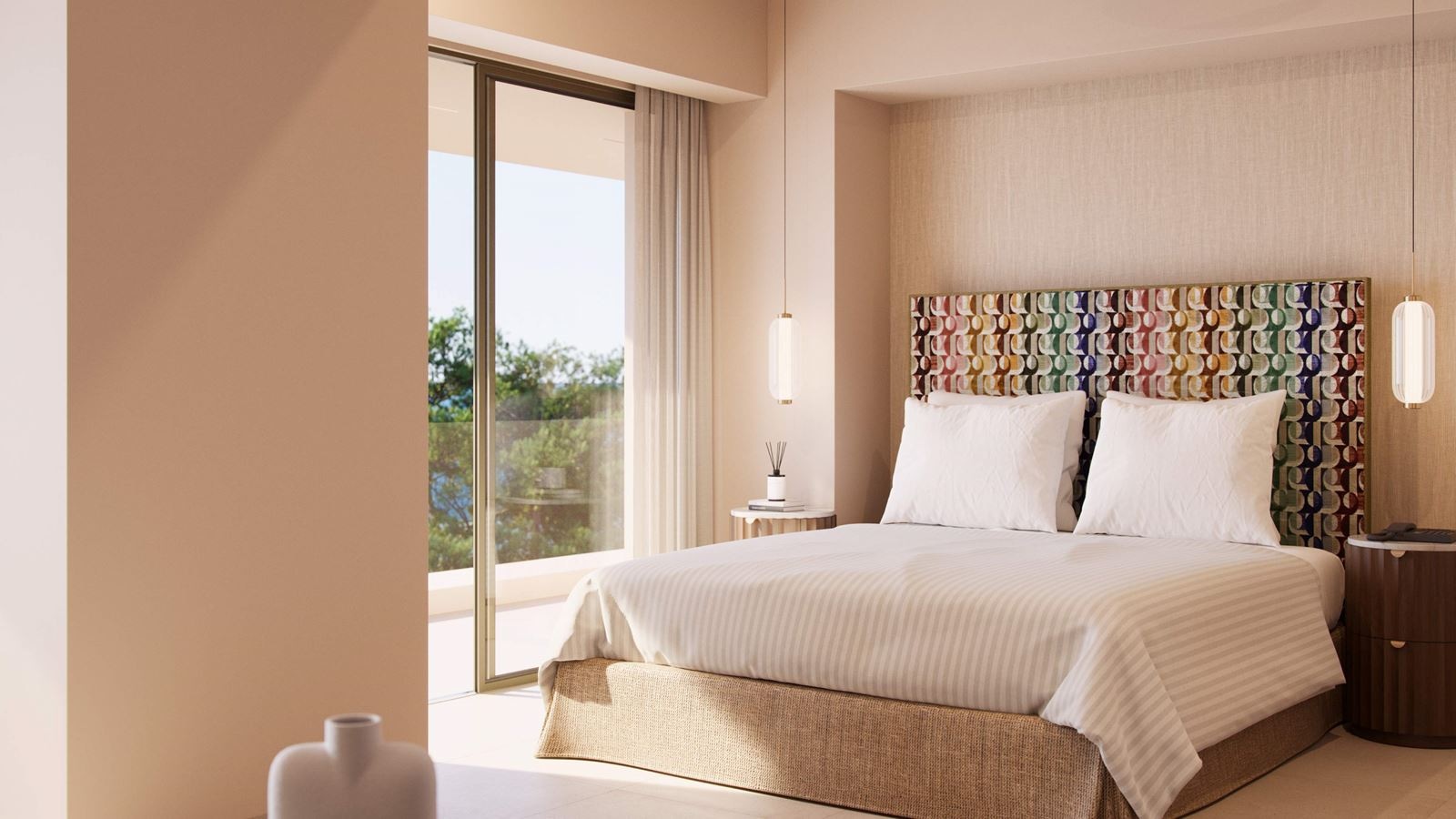 rooms-junior-suite-grand-balcony-side-seaview
