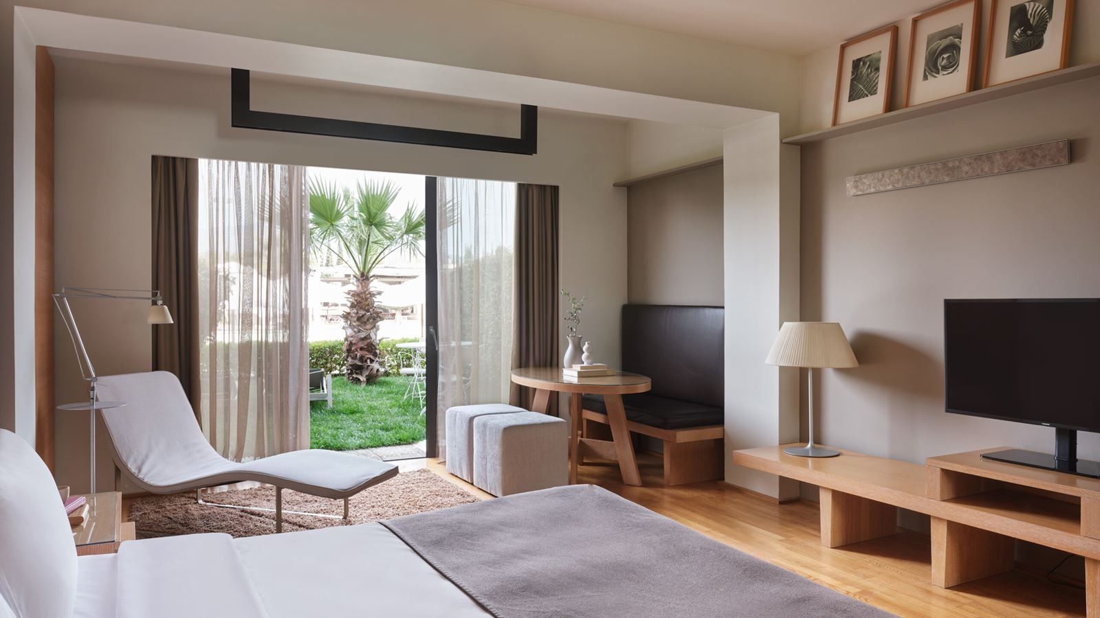 rooms-junior-suite-garden-view