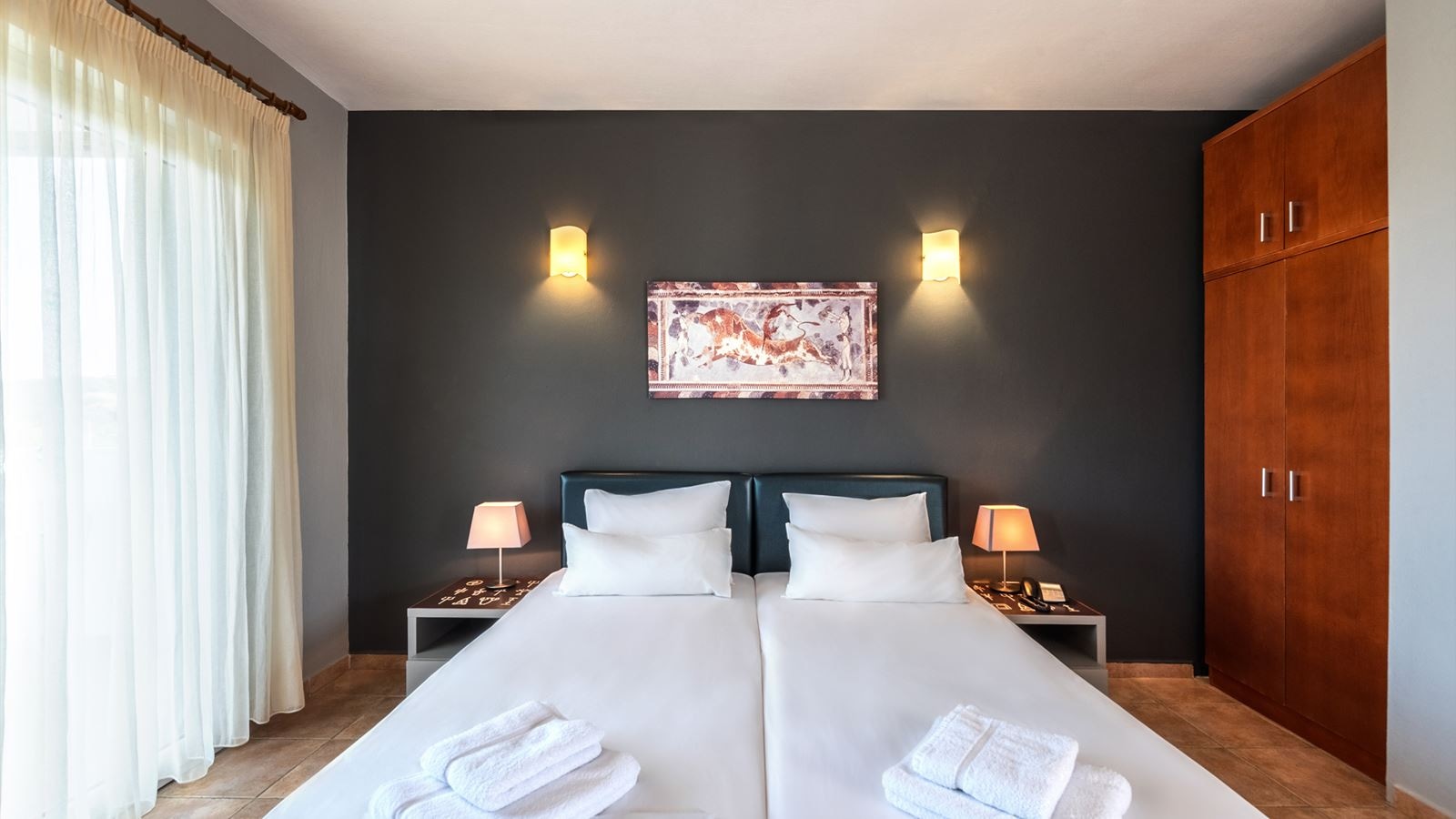 rooms-comfort-room-1st-or-2nd-floor