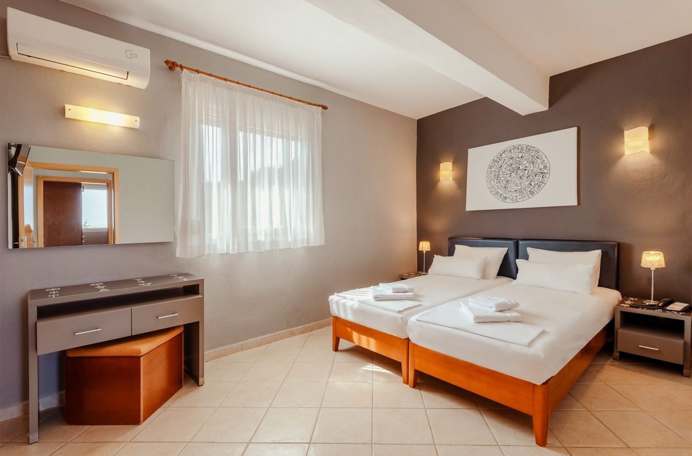 rooms-two-bedroom-apartment