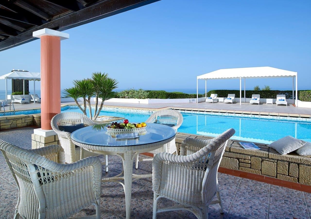 rooms-imperial-villa-evropi