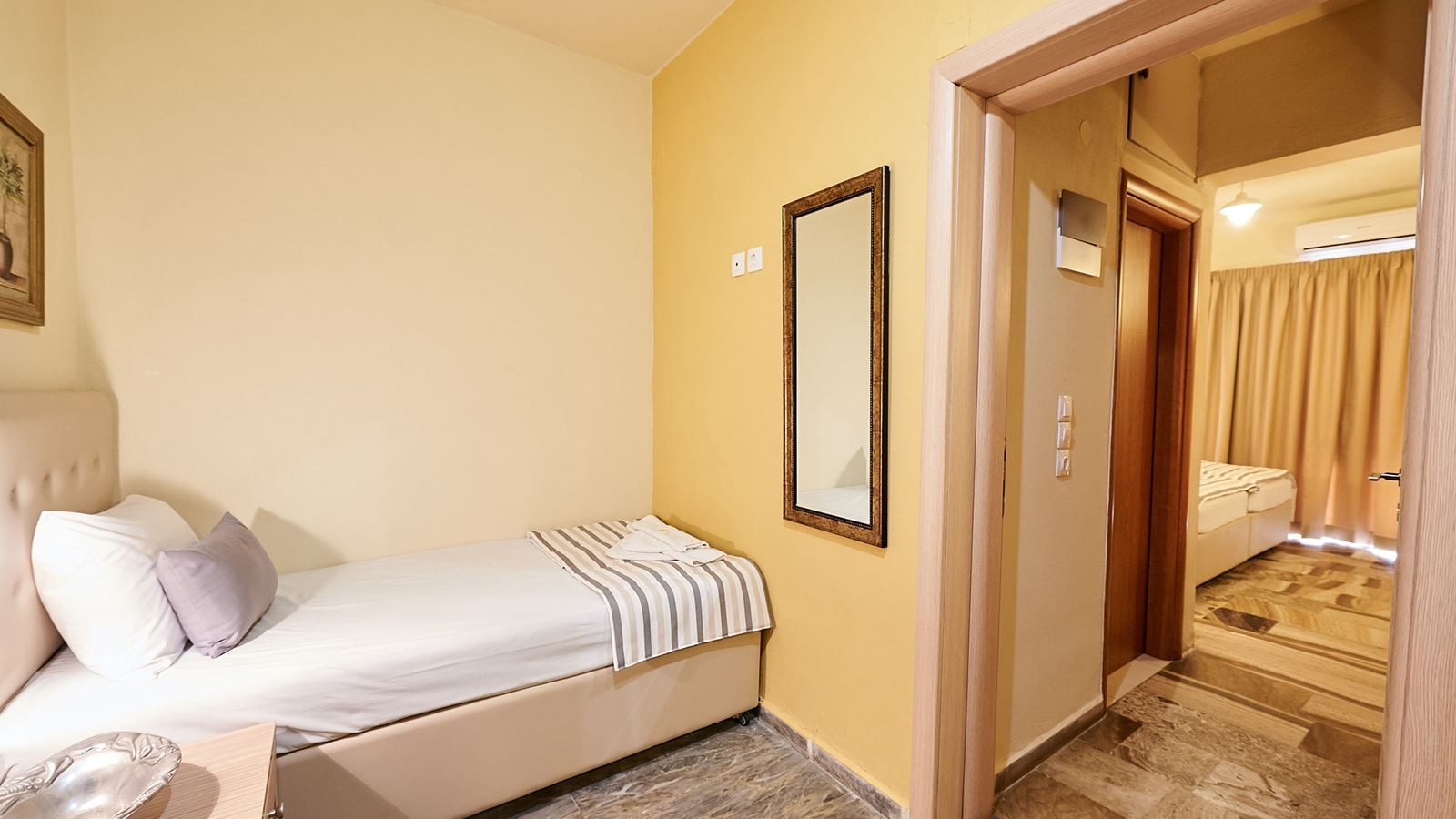 rooms-suite-triple-balcony