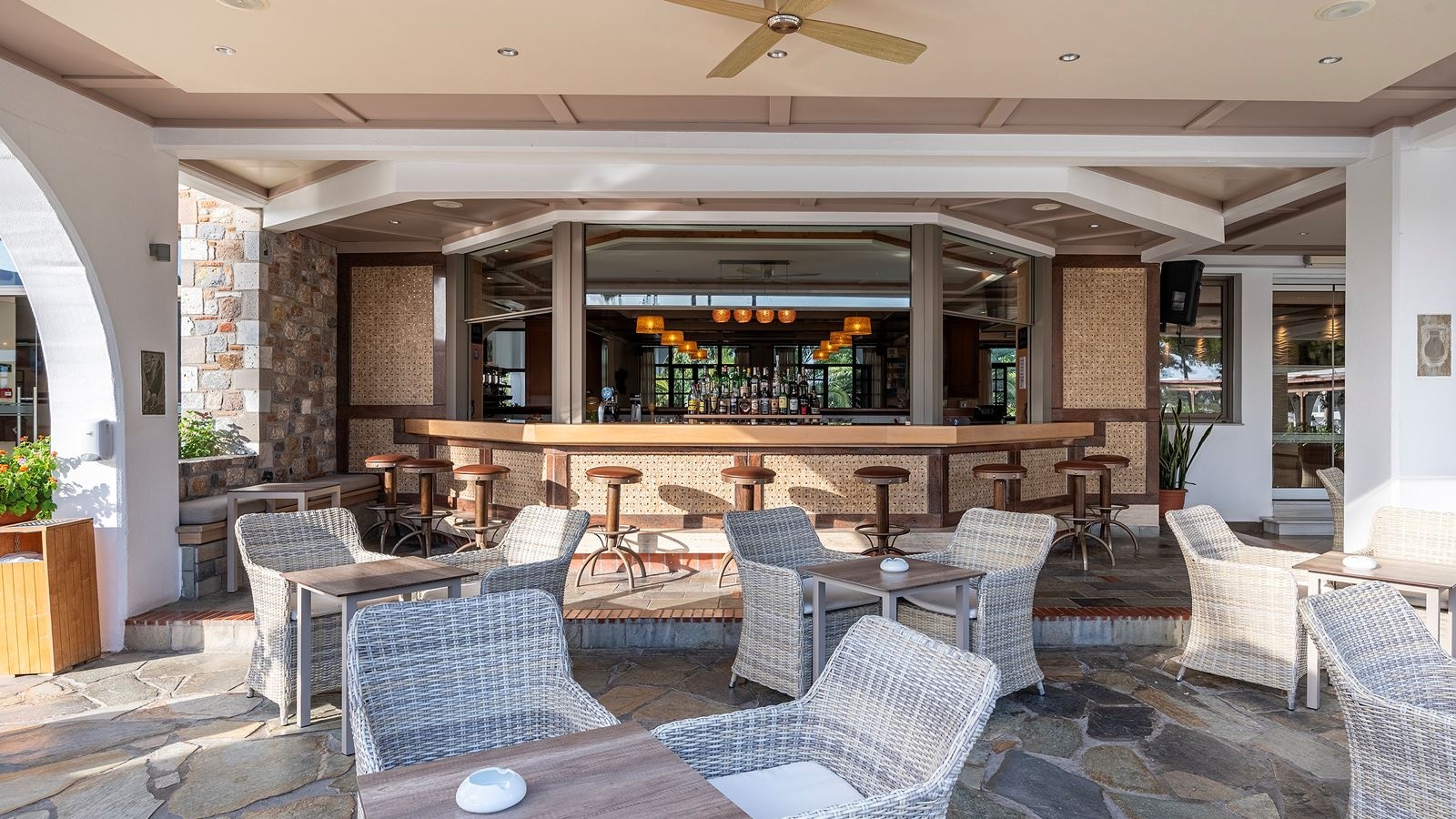 restaurants-snack-area