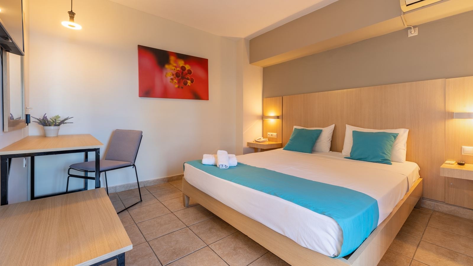 rooms-double-land-view