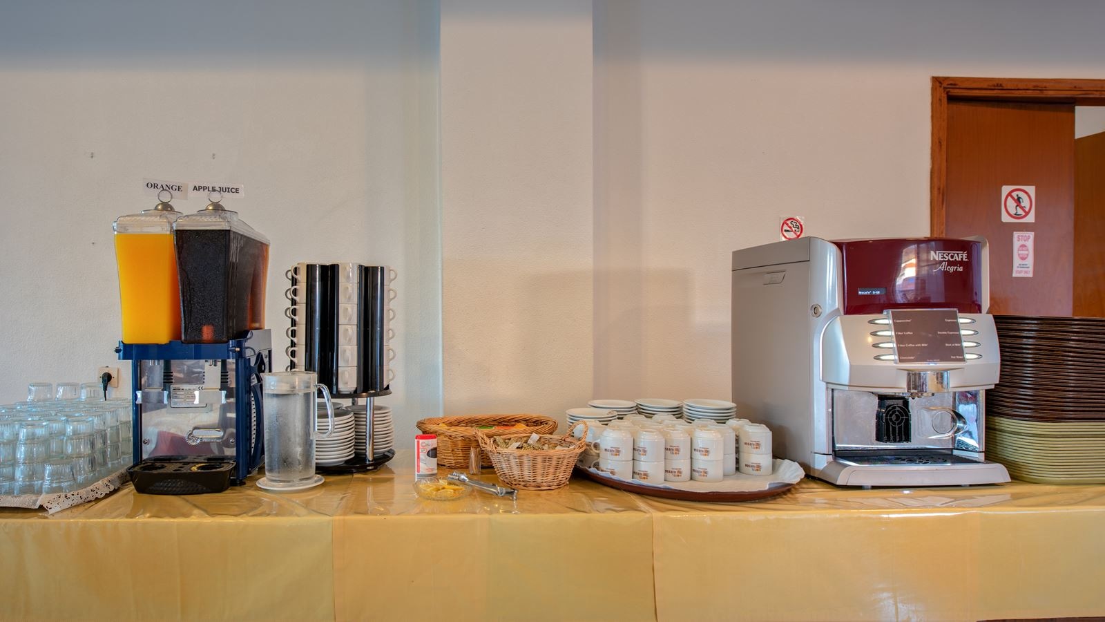 restaurants-restaurants