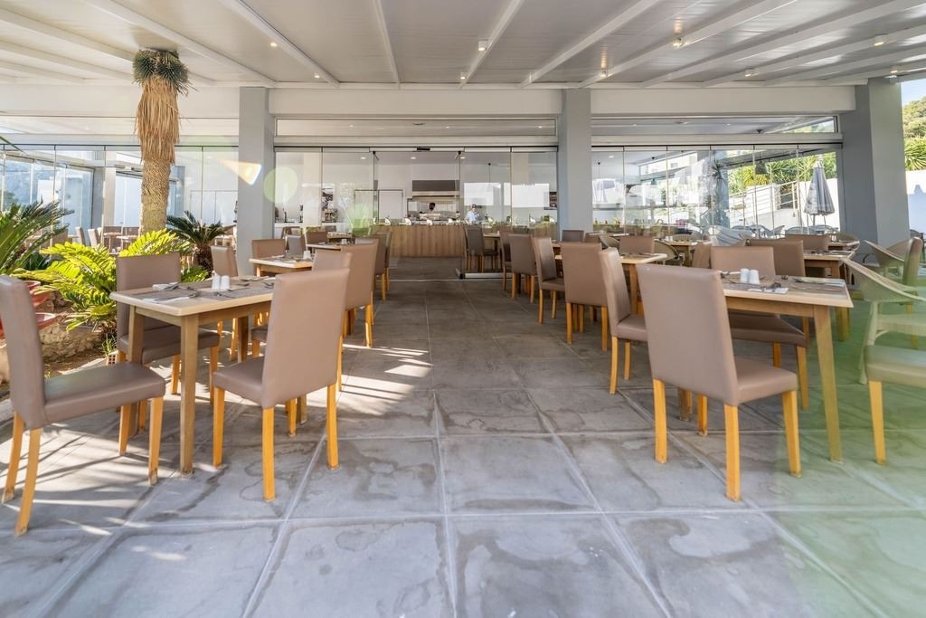 restaurants-dionysos-main-restaurant