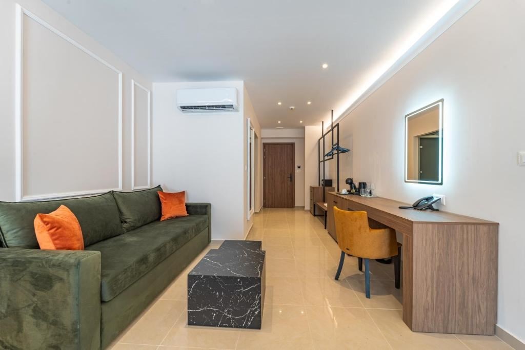 rooms-deluxe-junior-suite-|-capacity-3