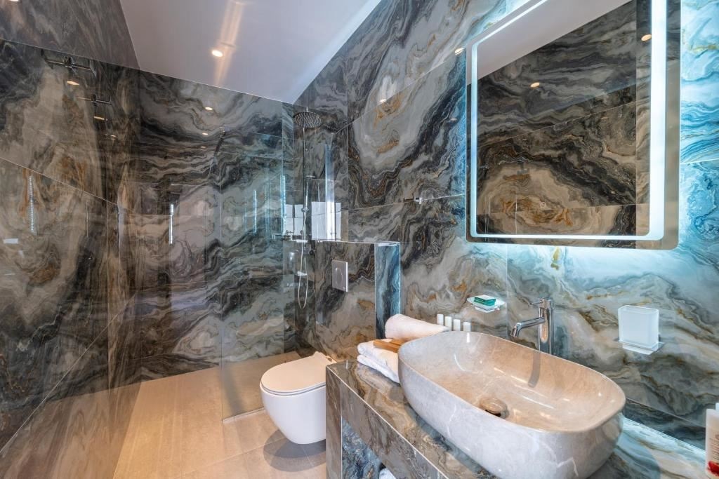 rooms-junior-suite-|-no-balcony