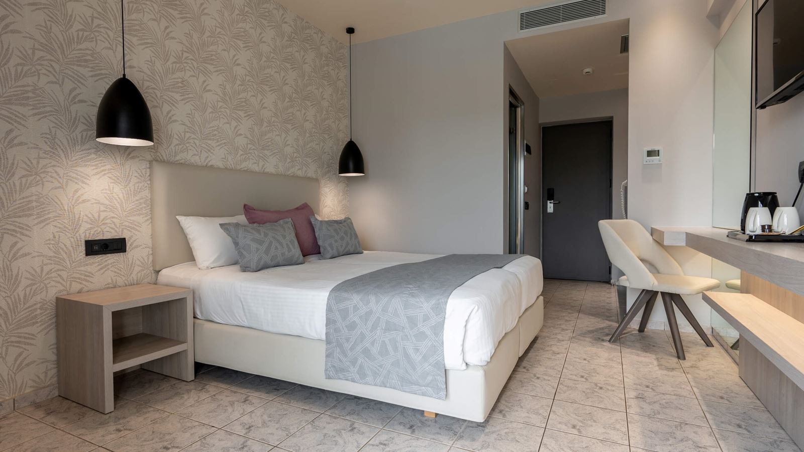 rooms-standard-room-balcony