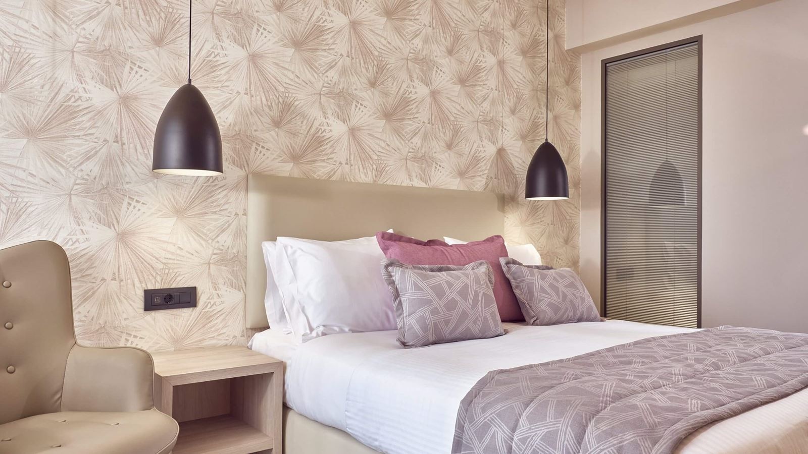 rooms-standard-room-balcony