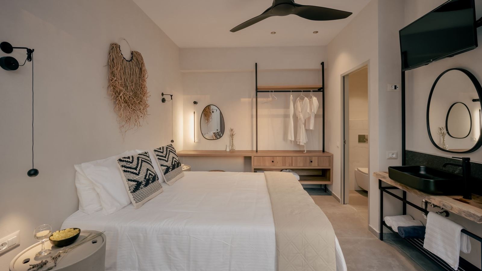 rooms-suite-junior-double