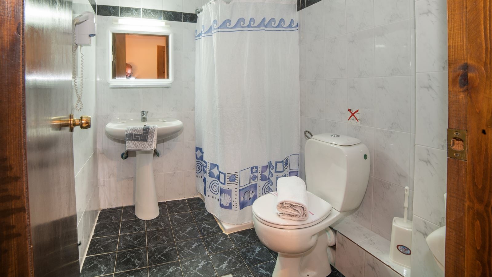 rooms-double-room-balcony