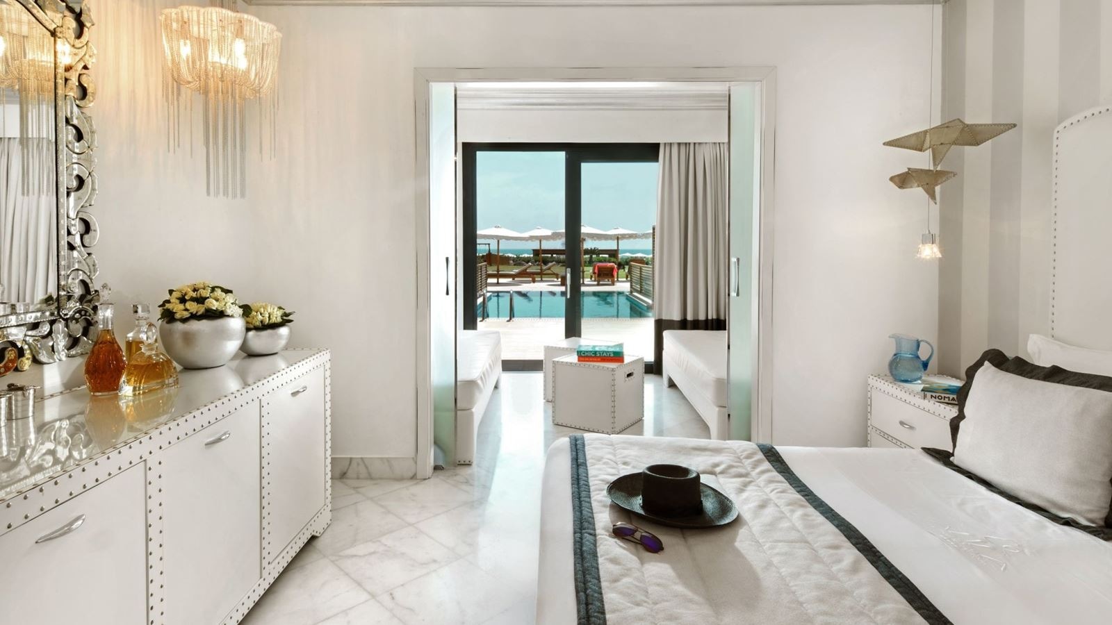 rooms-family-sea-view-private-pool