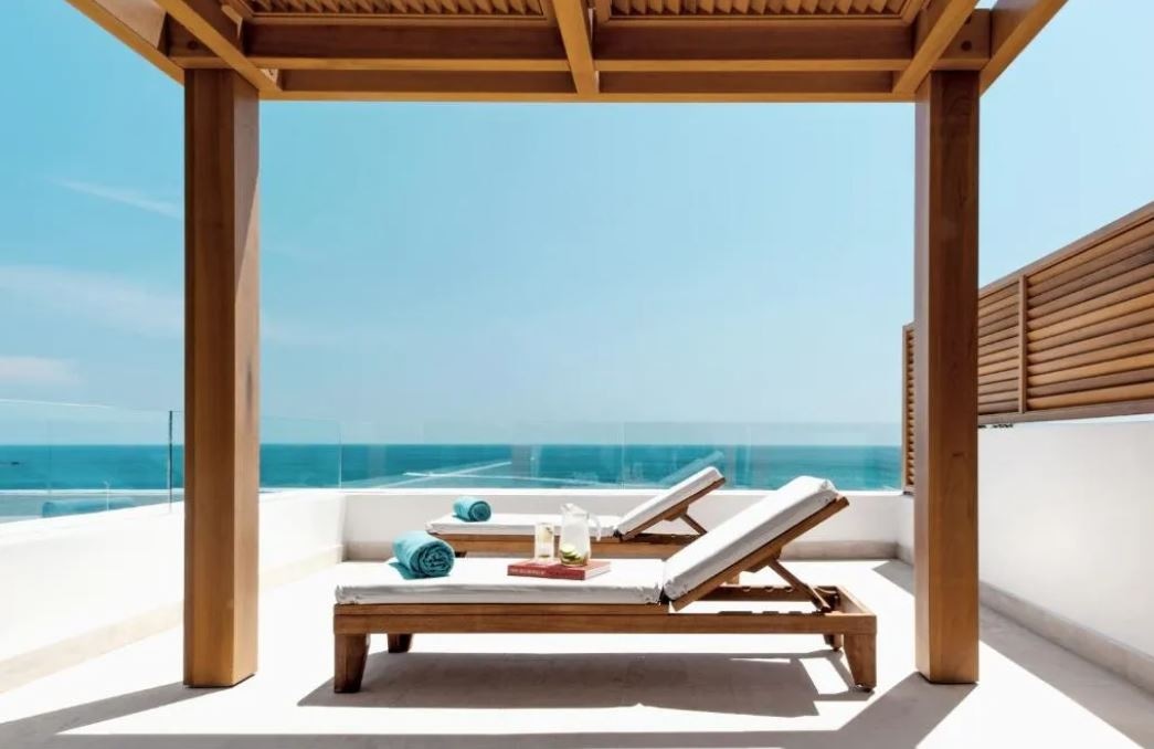 rooms-family-suite-sea-view-with-whirpool-spa-jazzi