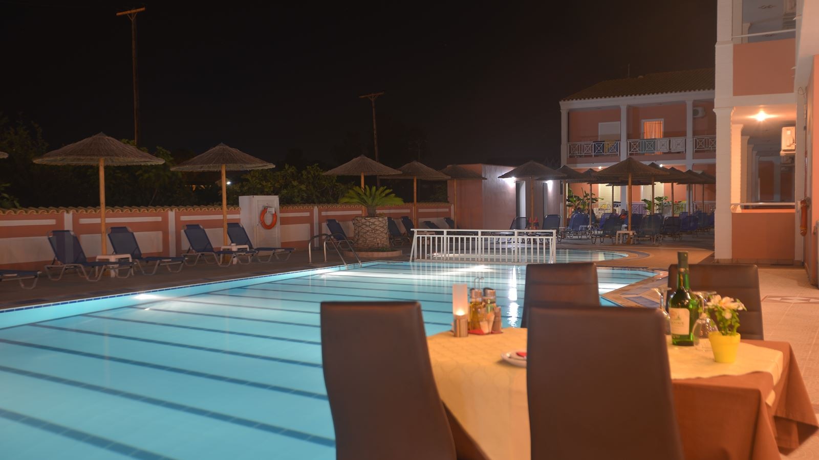 restaurants-main-restaurant