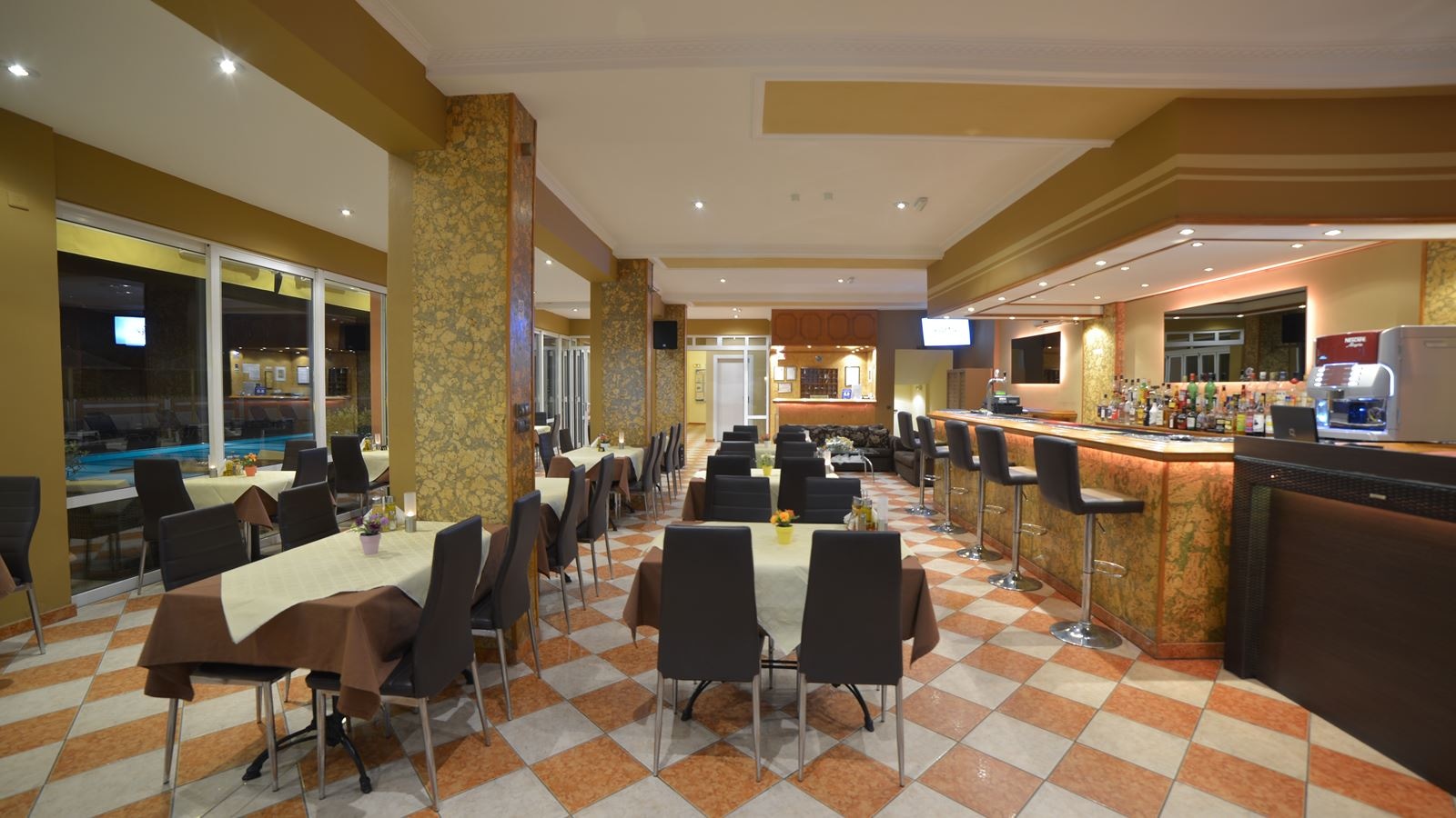 restaurants-main-restaurant