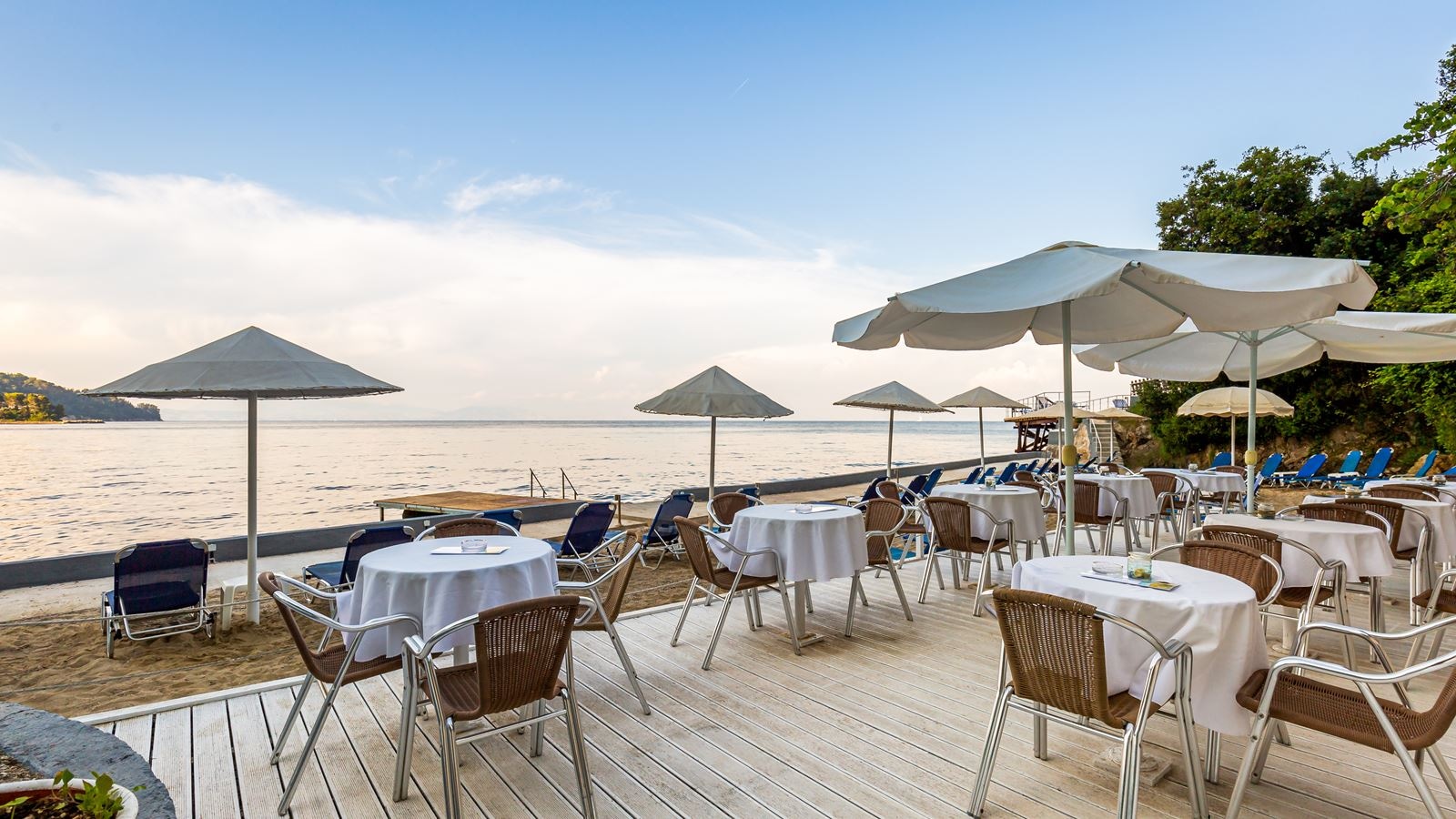 restaurants-beach-bar-la-mer