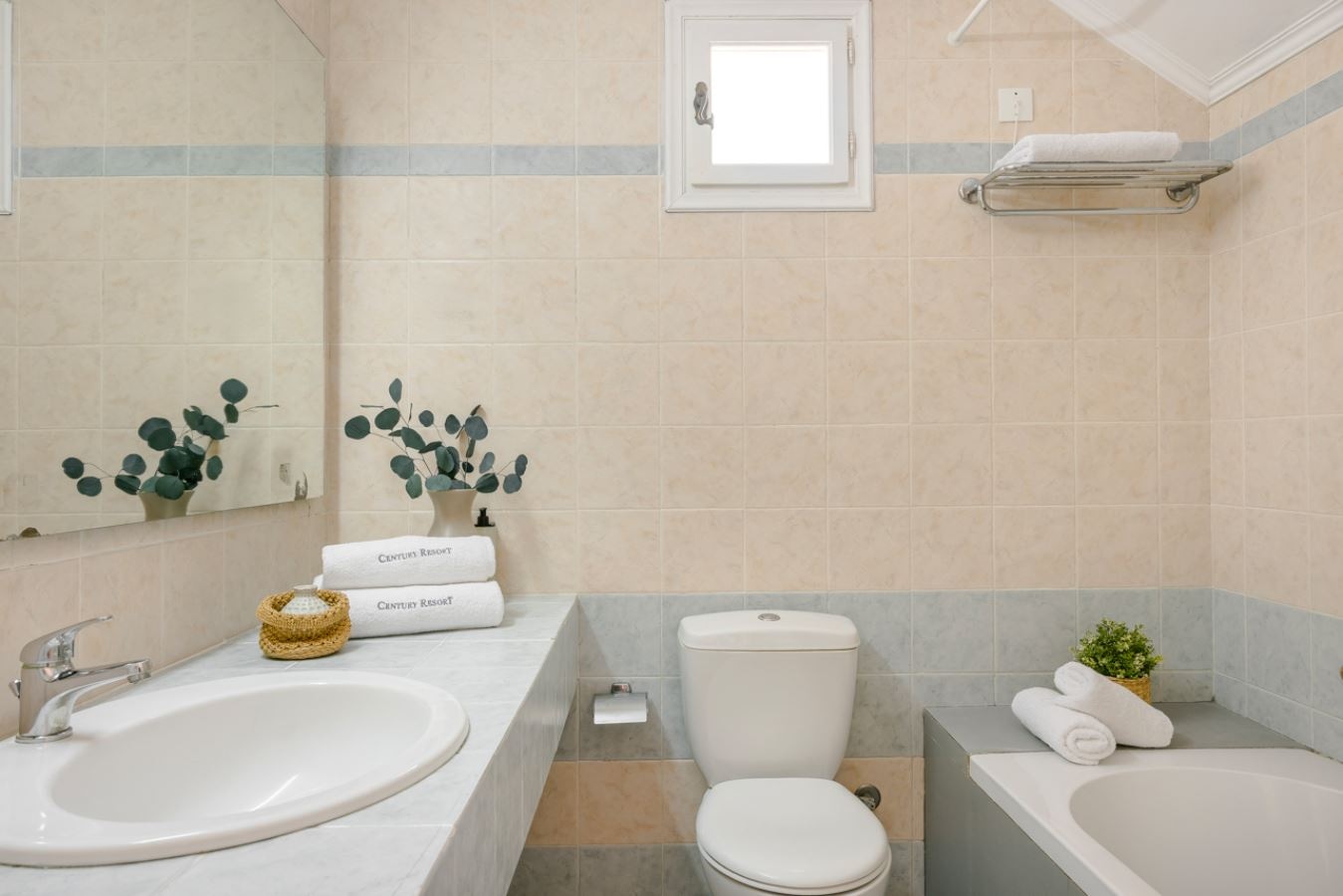 rooms-one-bedroom-family-superior-sea-view-balcony-or-terrace