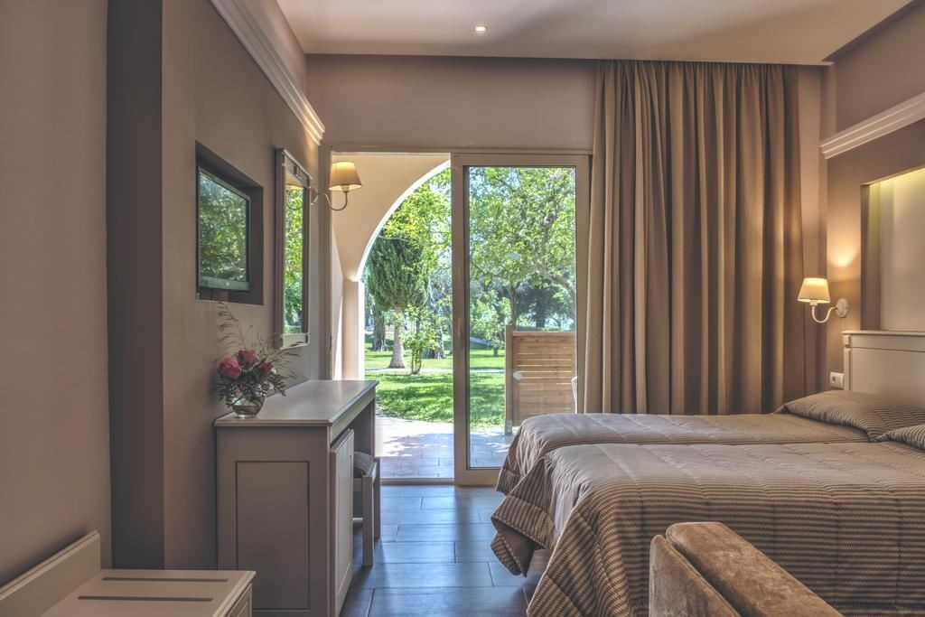 rooms-standard-garden-view