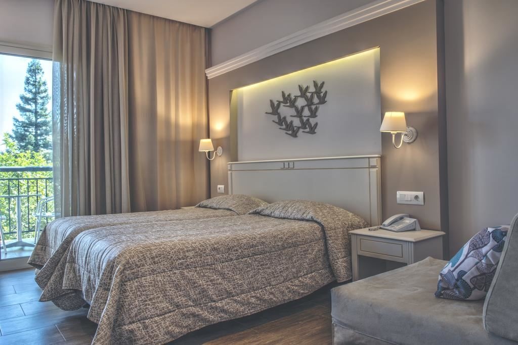 rooms-superior-garden-view