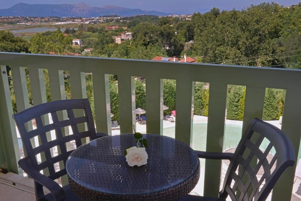 rooms-2-bedroom-family-lake-view