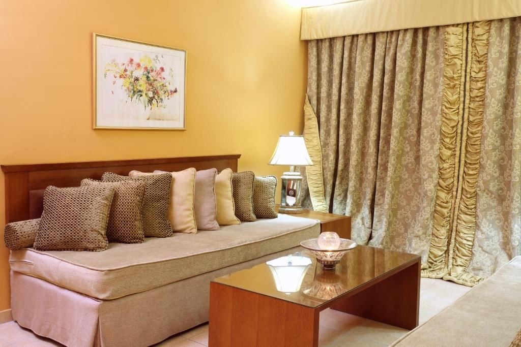 rooms-suite-lake-view