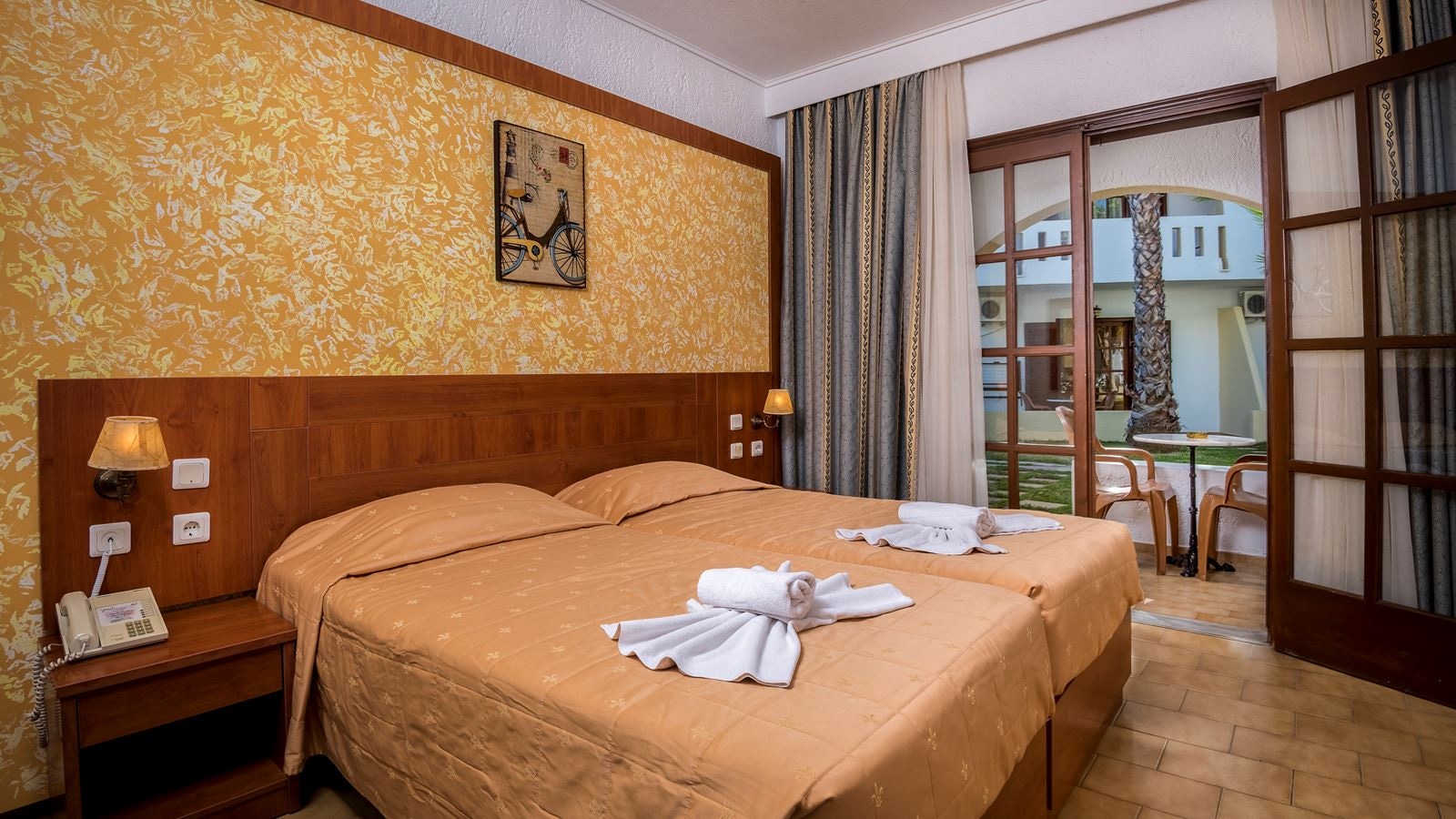 rooms-bungalow-standard-double-gardenview-balcony-or-terrace