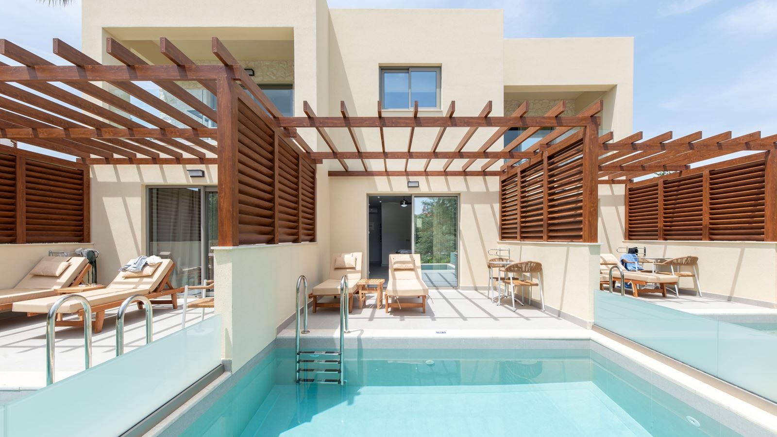 rooms-superior-privatepool