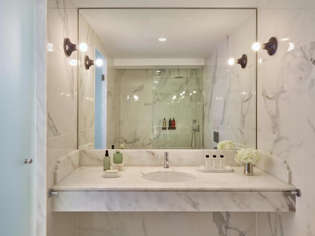 rooms-junior-suite-private-garden