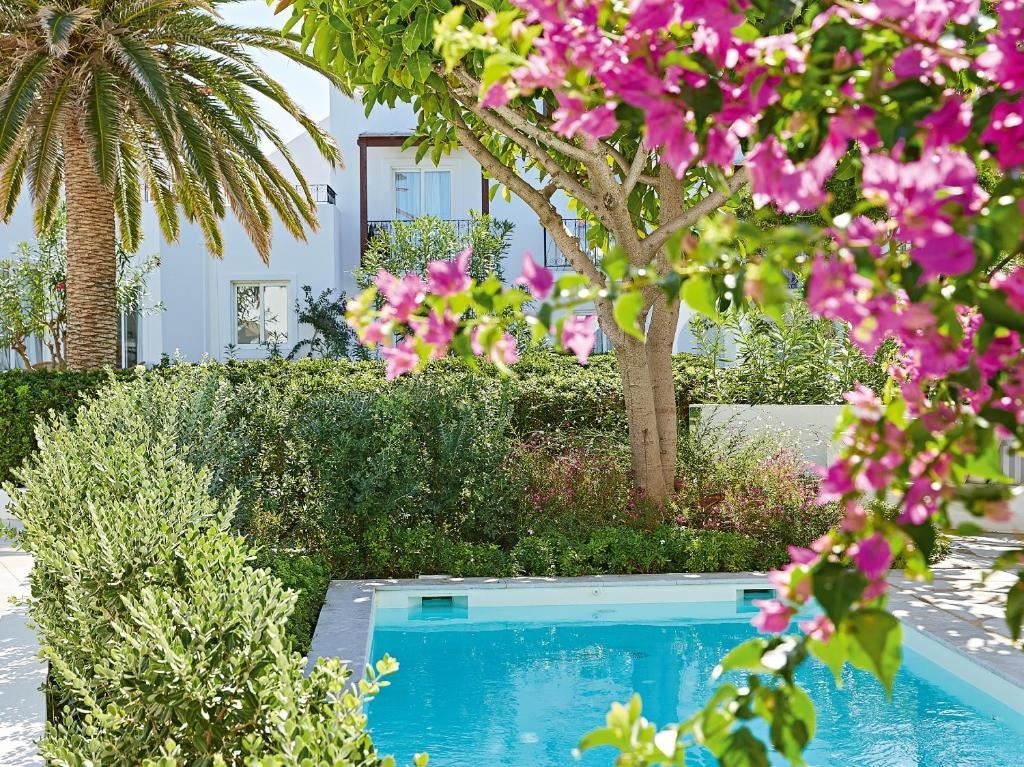 rooms-2-bedroom-caramel-villa-private-pool