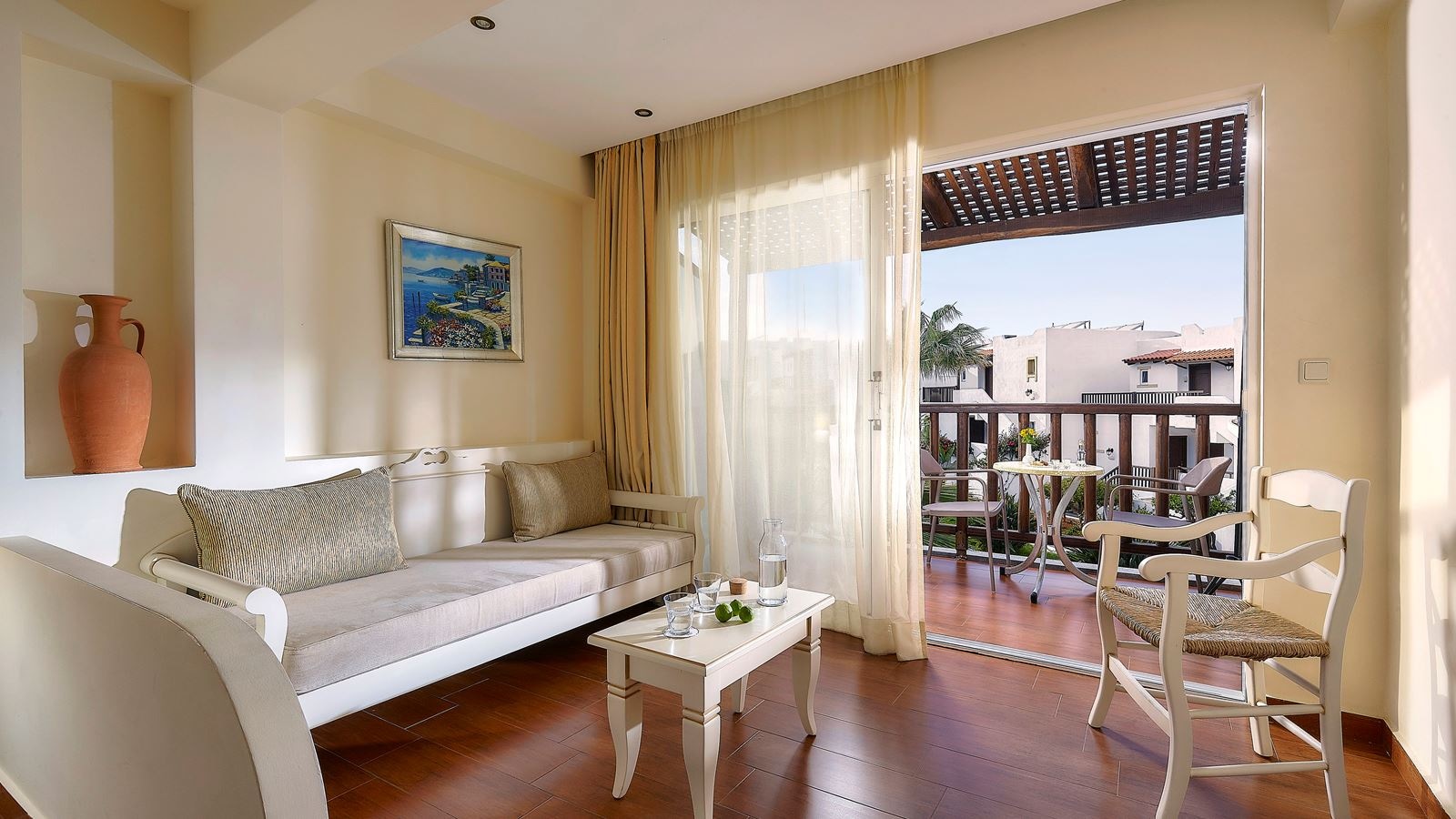 rooms-luxury-superior-room-garden-view-balcony-or-terrace