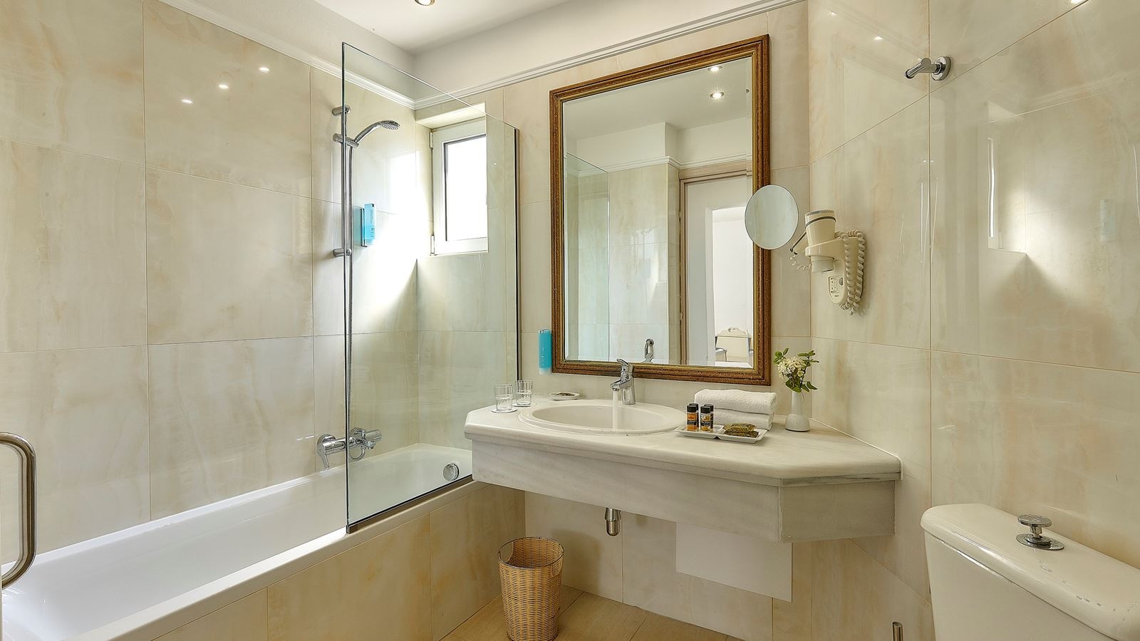 rooms-comfort-room-beach-front-balcony-or-terrace