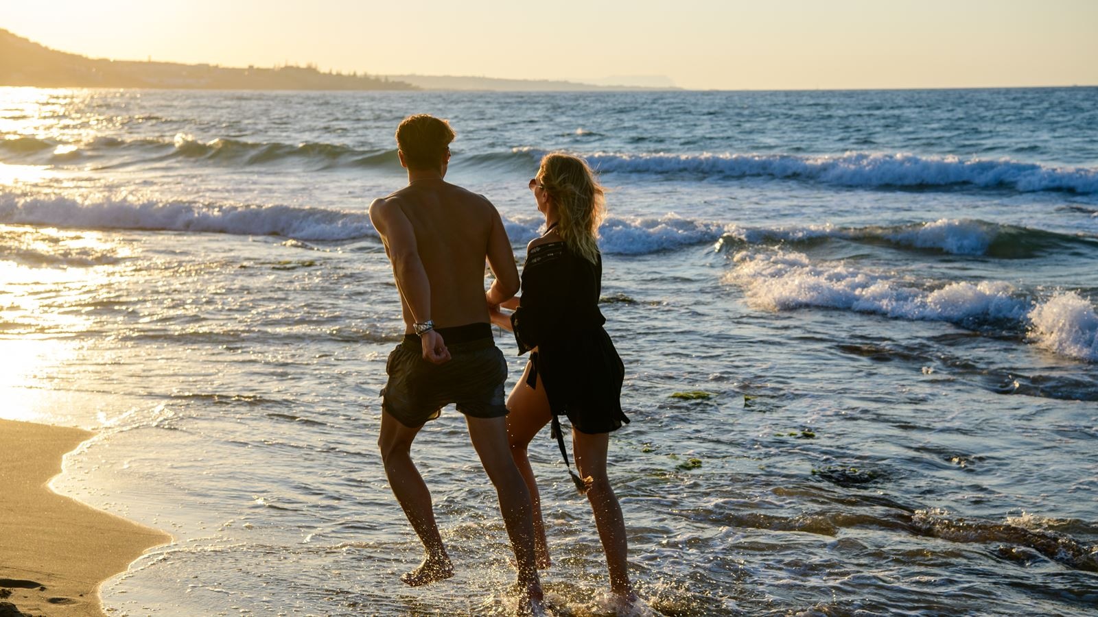 rooms-comfort-room-beach-front-balcony-or-terrace