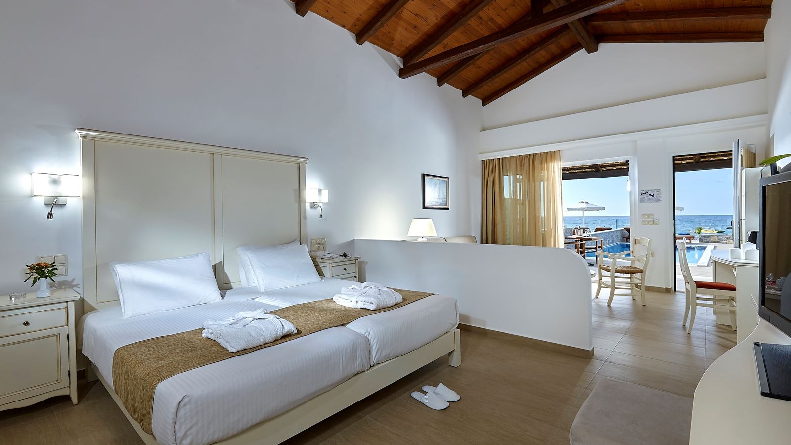 rooms-deluxe-bungalow-suite-artemisopen-plan-beach-front-with-private-pool