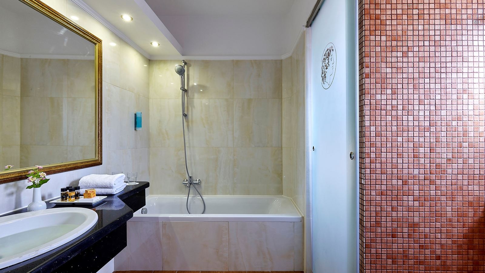 rooms-premium-suite-2-rooms-beach-front