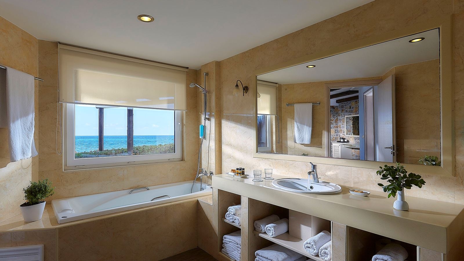 rooms-dream-villa-aphrodite2-bedrooms-beach-front-with-private-pool