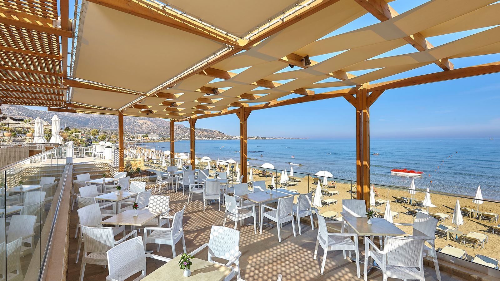 restaurants-beach-club--restaurant