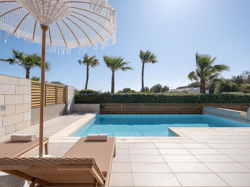 rooms-premium-suite-private-pool