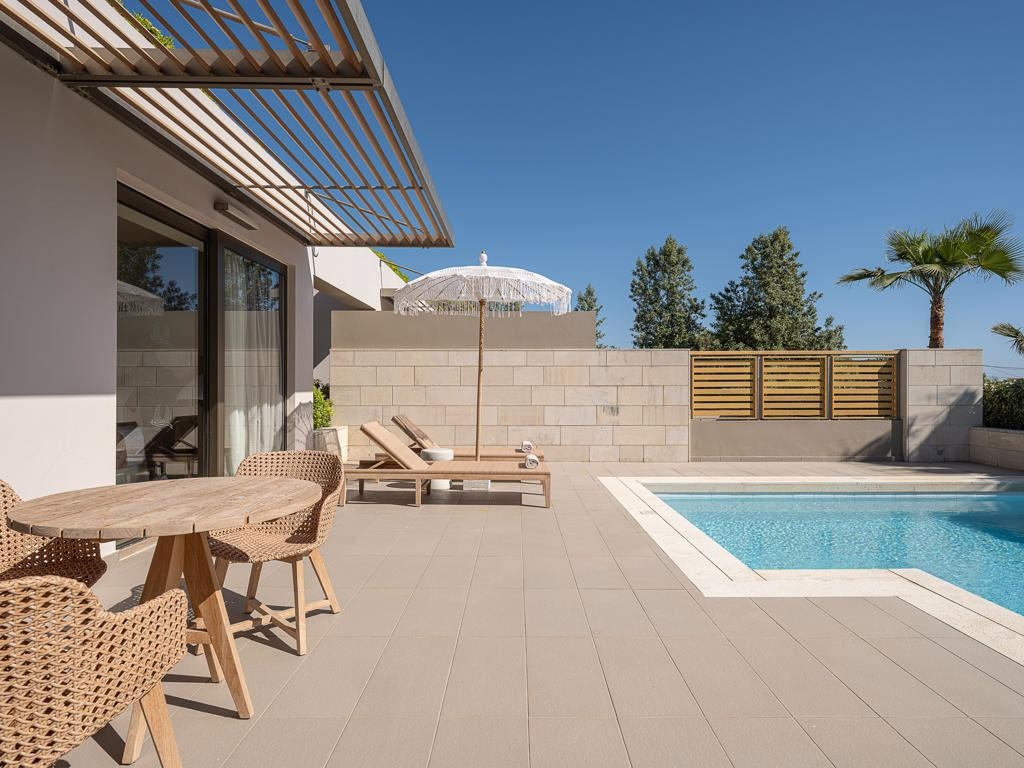 rooms-premium-suite-private-pool