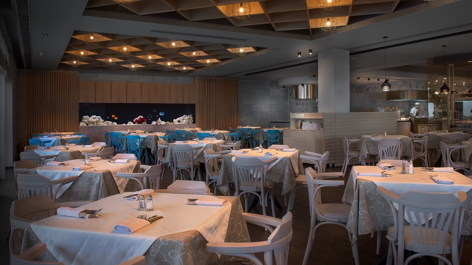 restaurants-thalassa-main-restaurant