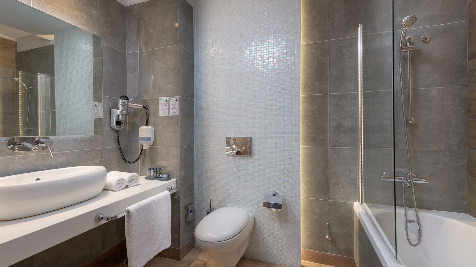 rooms-modern-suite-junior-sea-view--private-pool