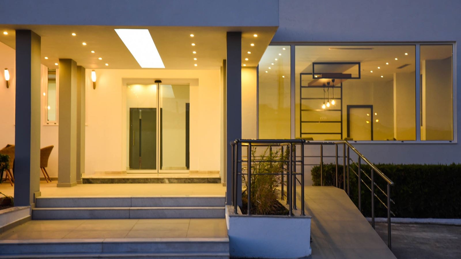 general-main-building